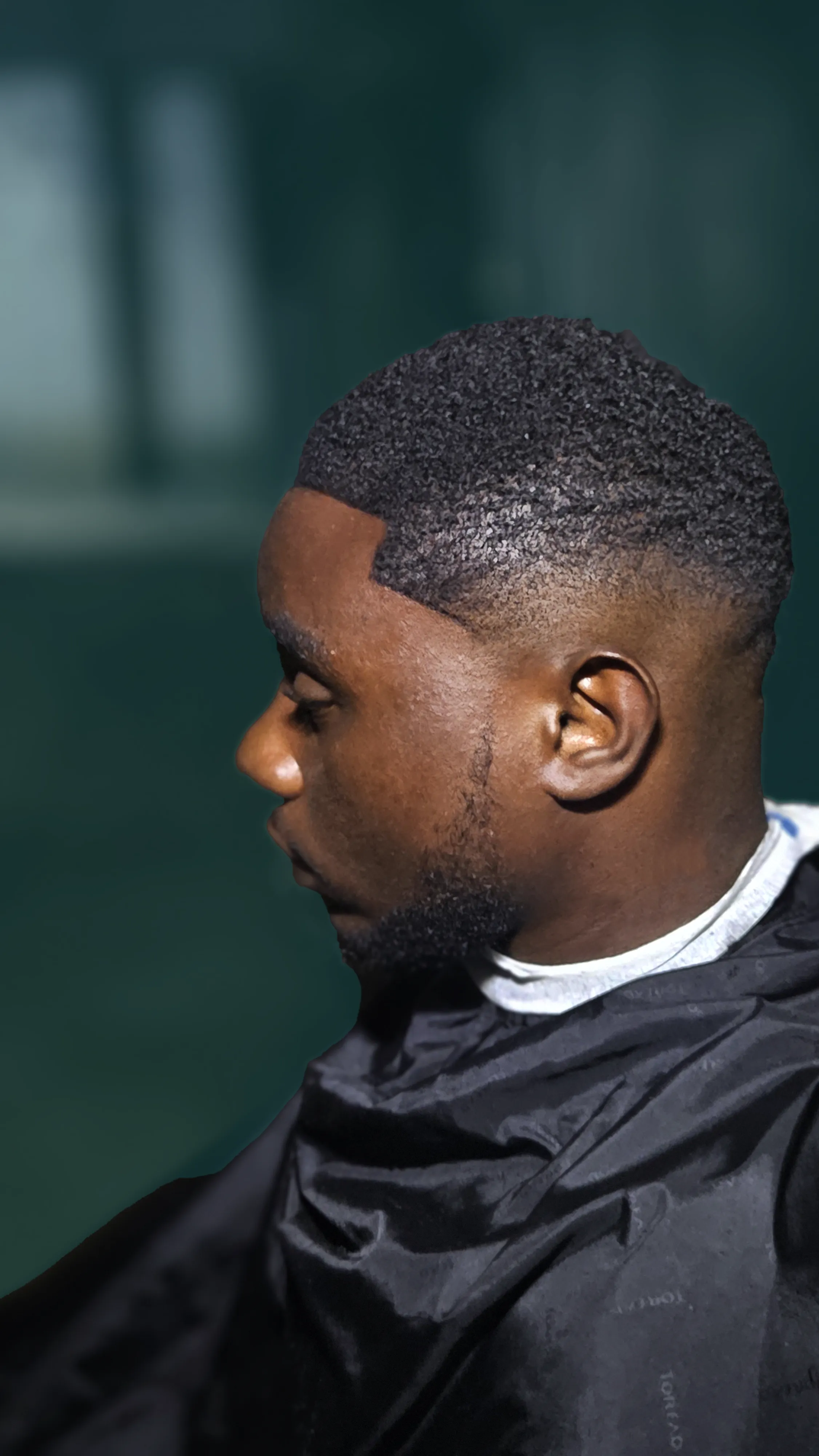 Skin fade profile