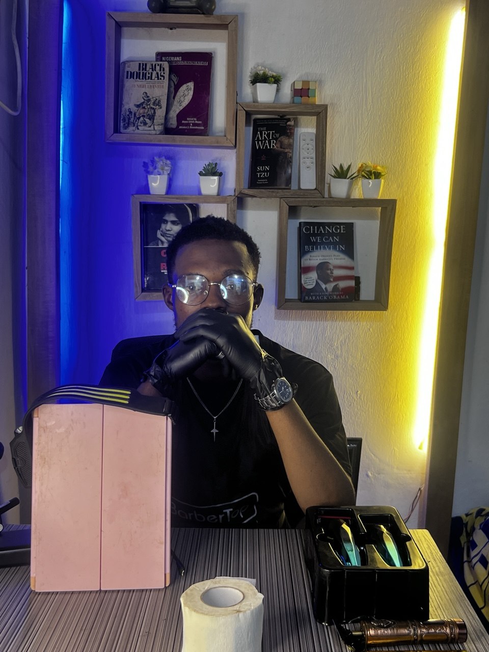 A Sapientfade barber in the grooming room